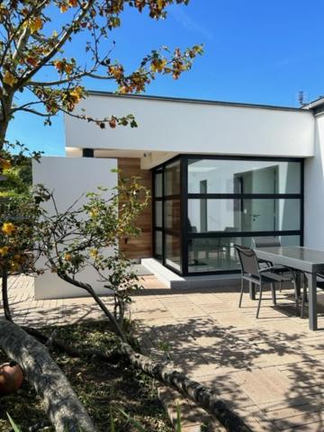 Maison Villa Montmarin Vue Mer Bretagne Nord Vers Roscoff Carantec Morlaix Plouescat Locquenole Avec Son Spa Et Sa Vue Mer Extérieur photo